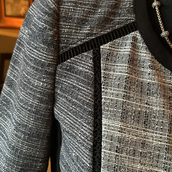 White House Black Market zip up blazer jacket - Picture 8 of 10